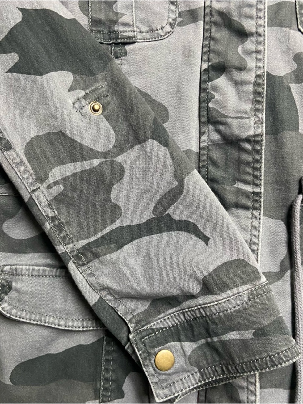 American Rag Grey Camo Utility Jacket Womens Size M - Picture 10 of 16